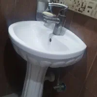 ست آینه دستشویی به همراه دستشویی و شیر آب  کارکرده|لوازم سرویس بهداشتی|تهران, آهنگ|دیوار