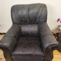 مبلمان چرم در حد نو|مبلمان خانگی و میز عسلی|تهران, جنت‌آباد شمالی|دیوار