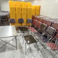 صندلی و میز اجازه ای