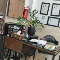 میز چوب و فلز