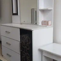 سرویس تختخواب،به همراه تشک و روتختی و صندلی تحریر|تخت و سرویس خواب|رودهن, |دیوار