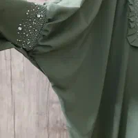 لباس|لباس|مشهد, کارمندان دوم|دیوار