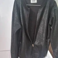 بارانی چرم|لباس|رشت, چله خانه|دیوار