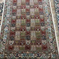 فرش پرده ای دستباف نو طرح خشتی