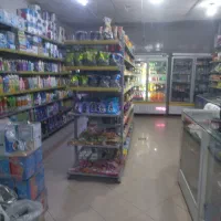 فروشنده سوپر مارکت