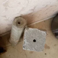 فواره قدیمی سنگی بیش ا زصدسال قبل دوتکه