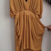 تعدادی لباس نوی نو