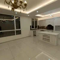 ۱۰۳ متری /دو نبش /سند آماده/کم واحد/ حاشیه خیابان