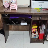 میز کامپیوتر وتحریر