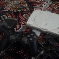 سلام یک عدد پلی استیشن 1 با دو دسته