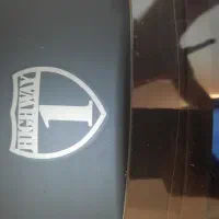 کلاه کاسکت|لباس|شیراز, لاله|دیوار