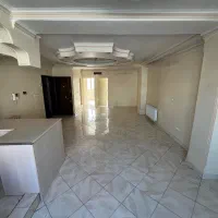 ۹۰ متر تخلیه تک واحدی آسانسور دارد