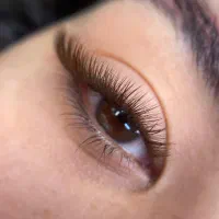 اکستنشن و لیفت مژه و ابرو