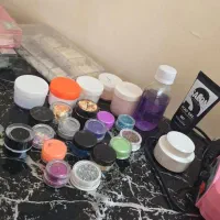 وسایل کاشت ناخن  و میز و صندلی کاشت فروش فوری|آرایشی، بهداشتی، درمانی|شیراز, لشکری‎|دیوار