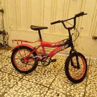 دوچرخه 16 سالم و تر و تمیز|دوچرخه، اسکیت، اسکوتر|ابریشم, |دیوار