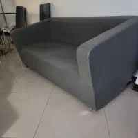 مبل ۲ نفره هلگر پایه استیل آب کاری