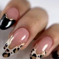 کاشت ناخن و مژه هیدن