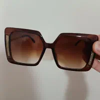 عینک آفتابی کاملاً نو