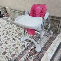 صندلی غذا و ماشین