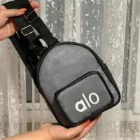 کیف عروسکی عمده|کیف، کفش، کمربند|رشت, منظریه|دیوار