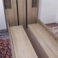 تخت یک نفره و میز ارایشی  نو