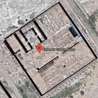 زمین-دور-دیوار-مناسب-گلخانه-دامداری
