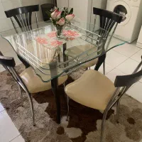 میز صبحانه خوری
