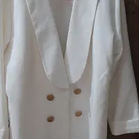 کت سفید|لباس|فیروزآباد (فارس), |دیوار