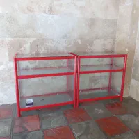 ویترین شیشه ای