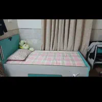 تخت خواب با کمدو میز