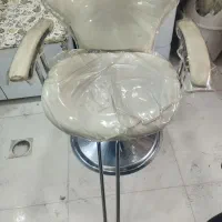 صندلی ارایشگری|آرایشگاه و سالن‌های زیبایی|فین, |دیوار