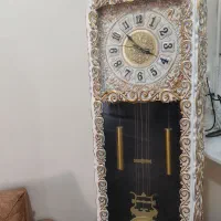 ساعت ایستاده کاملا  سالم.قیمت نهصد هزار تومن.