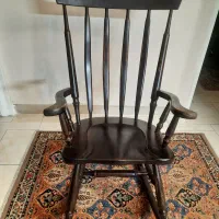 صندلی راک قدیمی و سالم