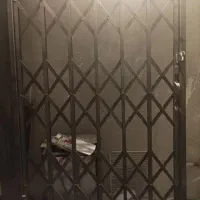 حفاظ درب ورودی واحد