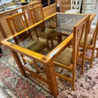 میز نهارخوری،پرده،گلدان کنارسالنی،پلوپز،لوستر