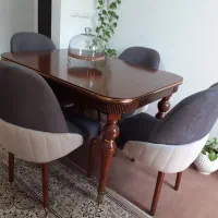 میز چولی ناهار خوری نو ۱۱۰۰۰۰۰۰میلیون تومان