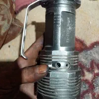 چراغ قوه بسیار قوی چهار باطری