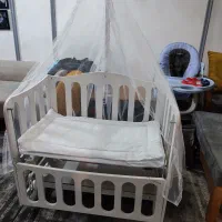 تخت کنار مادر کودک و نوزاد