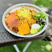 استخدام کمک آشپز آقا جوان جهت بیرون بر