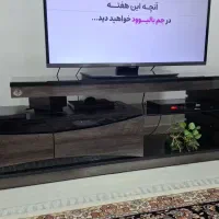 میز تلویزیون سالم و بدون عیب و کاملا سالم