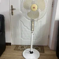 پنکه ایستاده