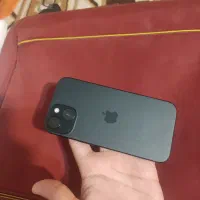 گوشی آیفون ۱۵ نرمال ۱۲۸ مشکی با آداپتور اصل