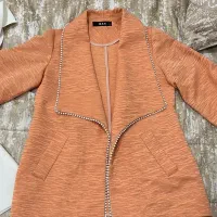 لباس زنانه و مانتو