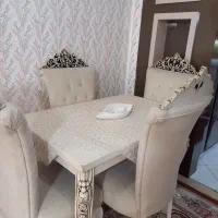 میز غذاخوری