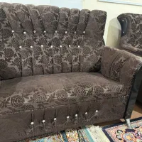 مبل ۷ نفره+ گل میز شیشه ای