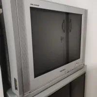 تلوزیون ۲۴ اینچ به همراه میز و DVD player سامسونگ