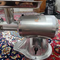 چرخ گوشت نیمه صنعتی و خانگی