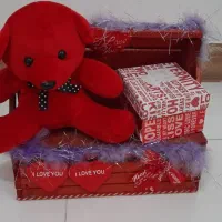 چند عدد عروسک خرسی با باکس کادویی کاملا نو|اسباببازی بچه|نهاوند, |دیوار