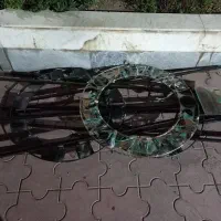 ۴ عدد استند گل فلزی (تاج گل)