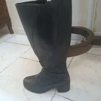 بوت مشکی چرم